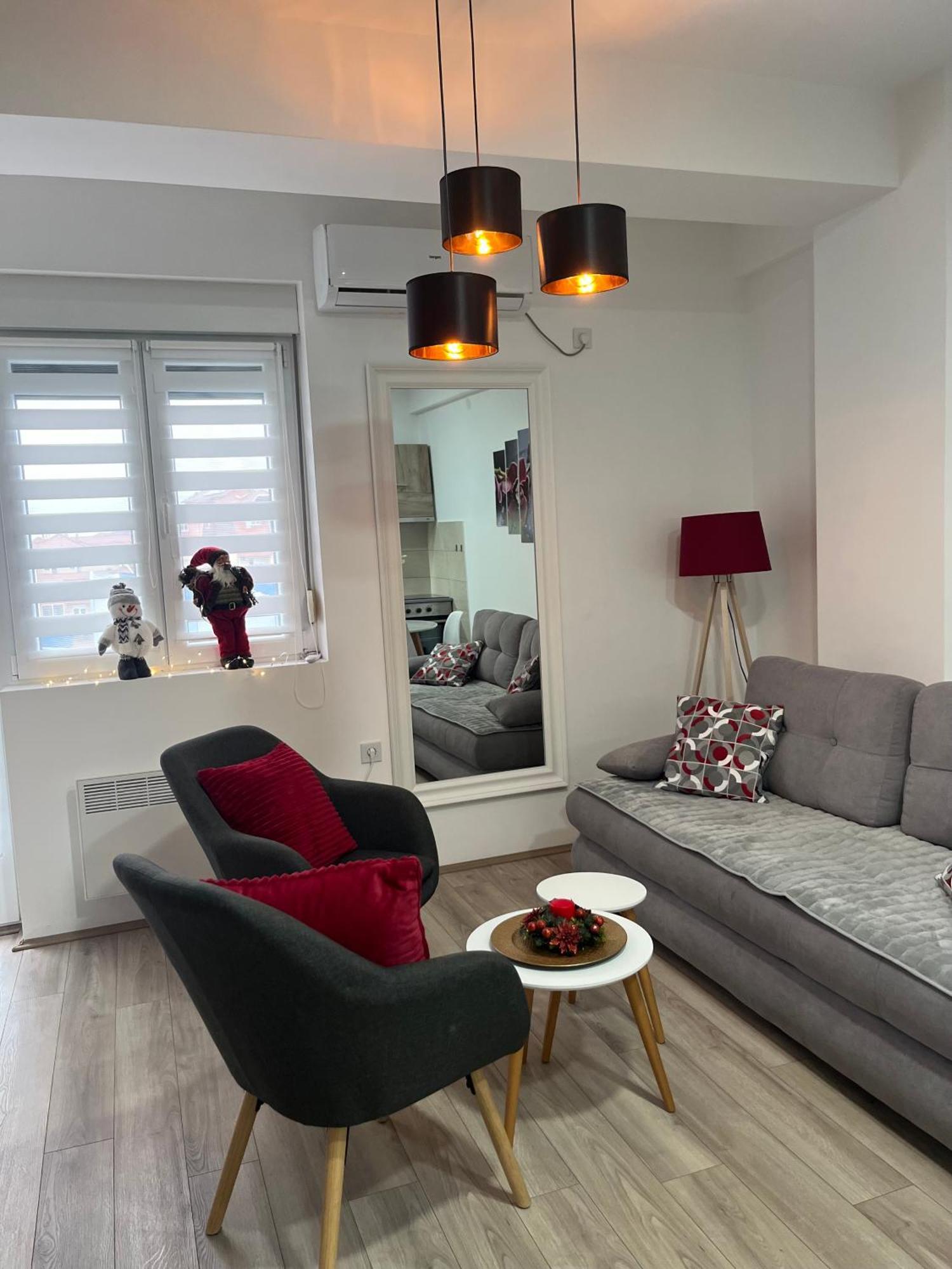 R Lux Apartman Jagodina Akva Park 外观 照片