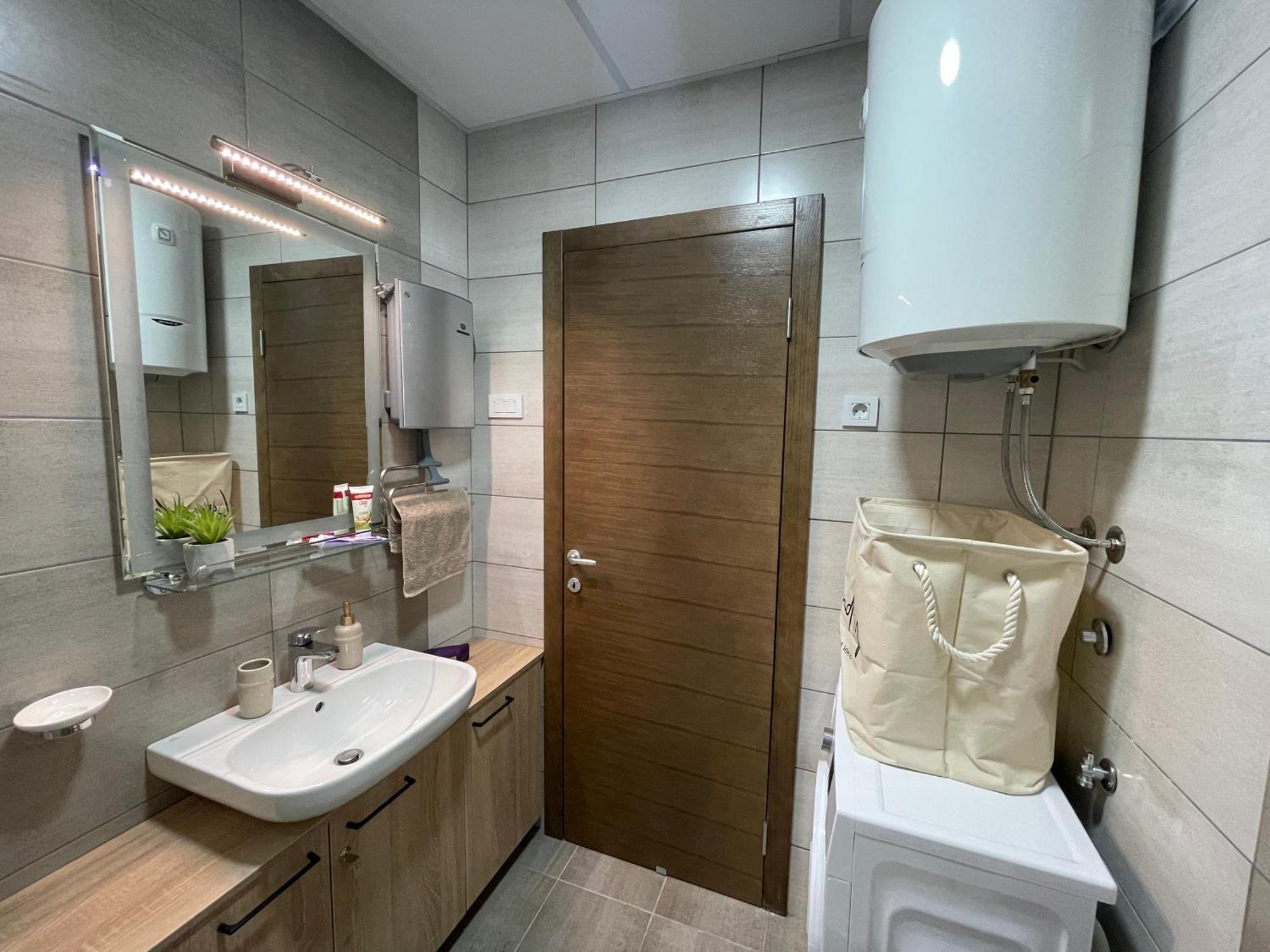 R Lux Apartman Jagodina Akva Park 外观 照片