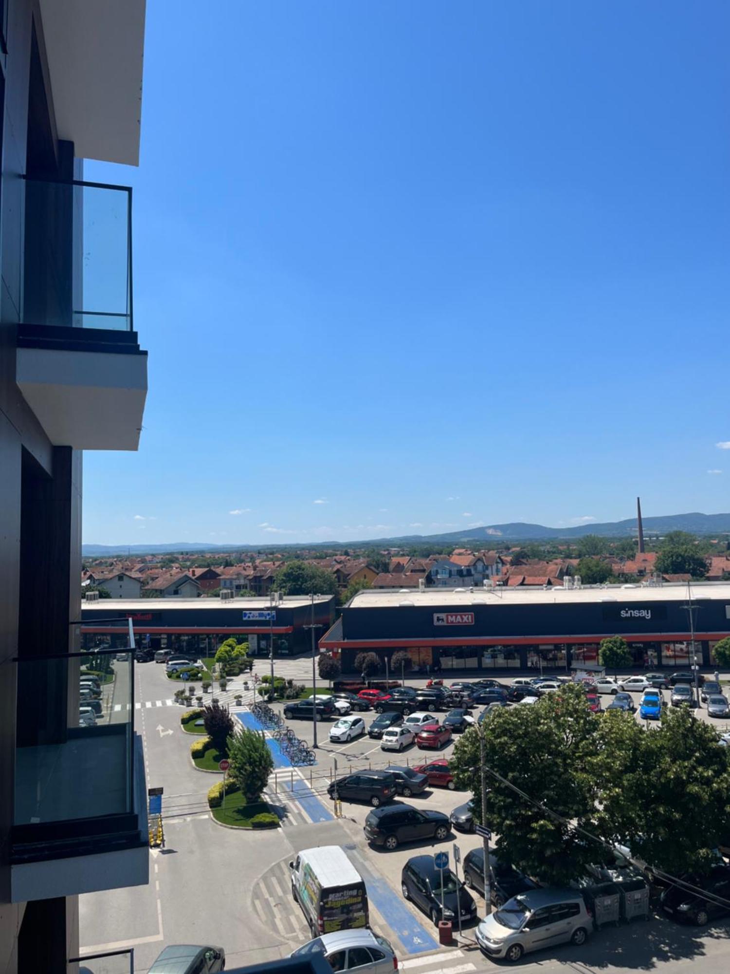 R Lux Apartman Jagodina Akva Park 外观 照片