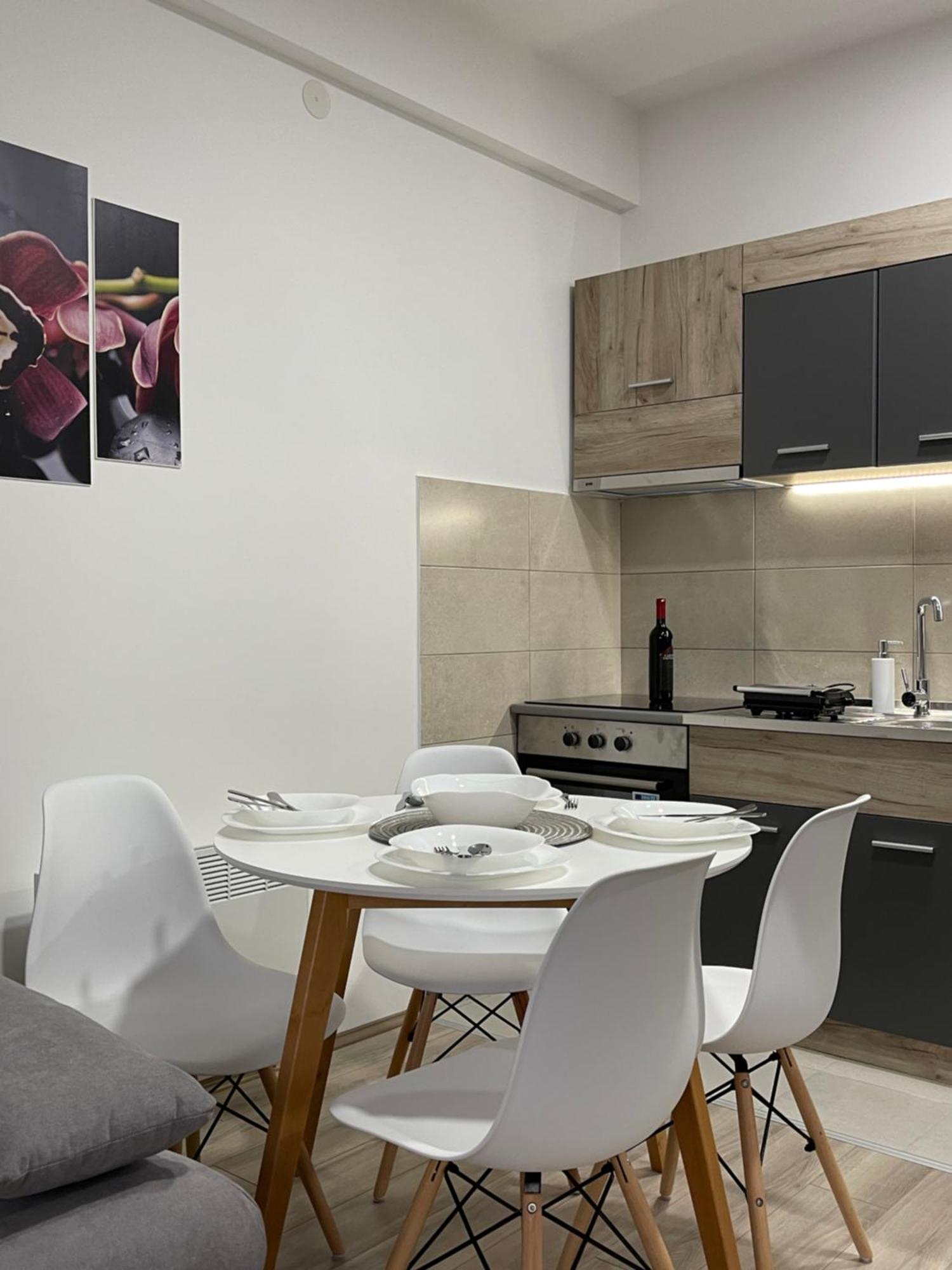 R Lux Apartman Jagodina Akva Park 外观 照片